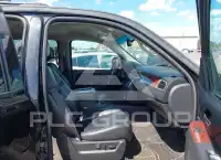 2012 Chevrolet Suburan photo
