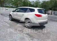 2012 Chevrolet TRAVERSE фото