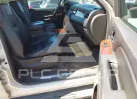 2012 Chevrolet Suburan photo