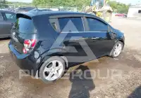 2012 Chevrolet Sonic фото