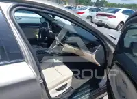 2012 BMW 550 фото