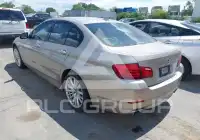 2012 BMW 550 фото