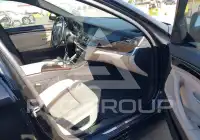 2012 BMW 550 фото