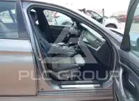 2012 BMW 550 фото