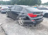 2012 BMW 550 фото