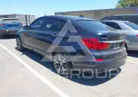 2012 BMW 550 фото
