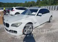 2012 BMW 750 фото