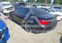 2012 BMW 750 фото