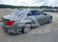2012 BMW 750 фото