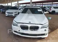 2012 BMW 750 photo