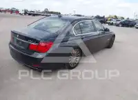 2012 BMW 750 фото