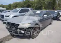 2012 BMW 750 фото