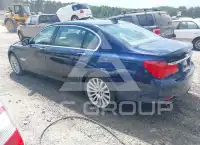 2012 BMW 750 фото
