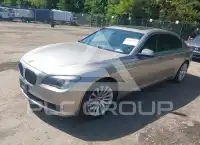 2012 BMW 750 photo
