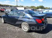 2012 BMW 750 фото