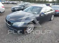 2012 BMW 750 фото