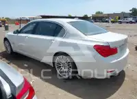2012 BMW 750 фото