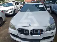 2012 BMW 750 photo