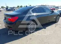 2012 BMW 740 фото