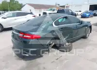 2012 Jaguar XF photo