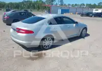 2012 Jaguar XF фото