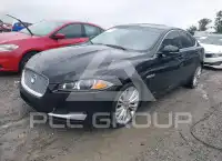 2012 Jaguar XF фото