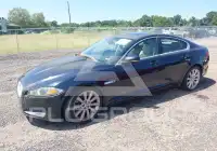 2012 Jaguar XF фото