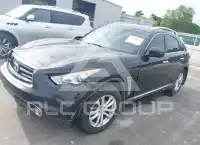 2012 Infinity FX35 photo