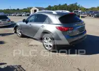 2012 Infinity FX35 photo