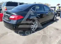 2012 Infinity M37 photo