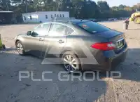 2012 Infinity M37 photo