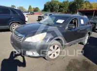 2012 Subaru Outback photo
