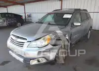 2012 Subaru Outback photo