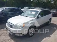 2012 Subaru Outback photo