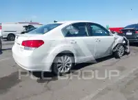 2012 Subaru Legacy фото