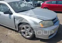 2012 Dodge AVENGER photo