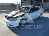 2012 Dodge AVENGER photo
