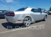 2012 Dodge CHALLENGER фото
