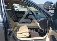 2012 Honda CROSSTOUR photo