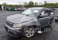2012 Jeep COMPASS photo