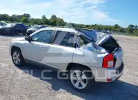 2012 Jeep COMPASS фото