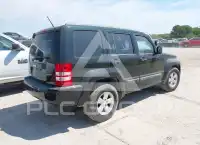 2012 Jeep LIBERTY фото