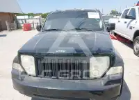 2012 Jeep LIBERTY фото