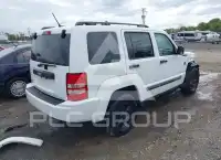 2012 Jeep LIBERTY фото