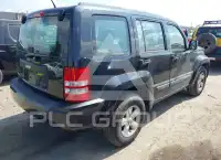 2012 Jeep LIBERTY фото