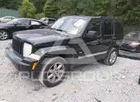 2012 Jeep LIBERTY photo