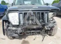 2012 Jeep LIBERTY фото