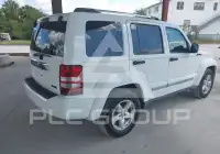 2012 Jeep LIBERTY фото