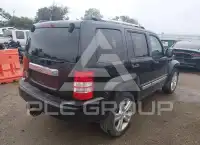 2012 Jeep LIBERTY фото