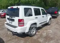 2012 Jeep LIBERTY photo